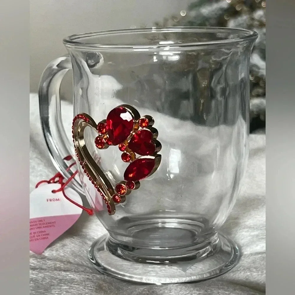 **Radiant Red Gemstone Heart Glass Mug – 15 oz** - Picture 4 of 7